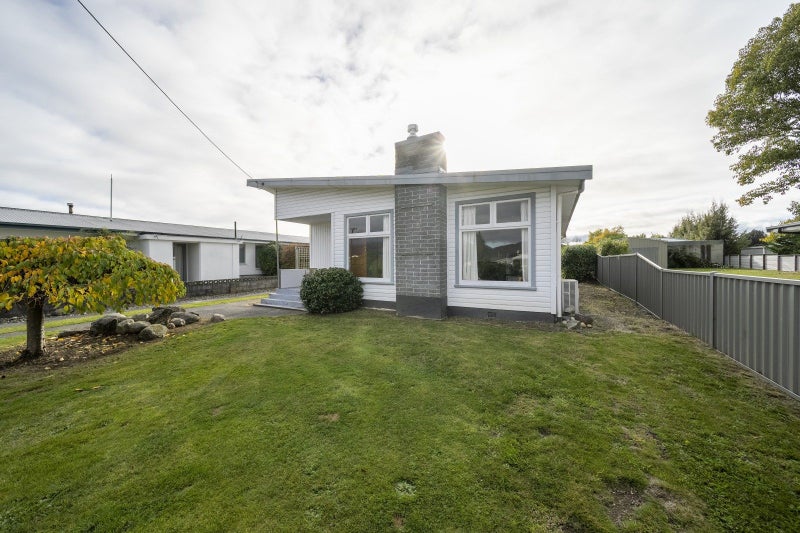 16 Bligh Street, Te Anau, Te Anau - Carousel 2