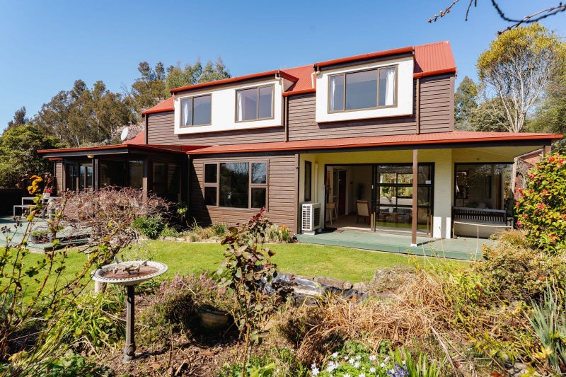 2 Jaffray Drive, East Taieri, Mosgiel - Carousel 1