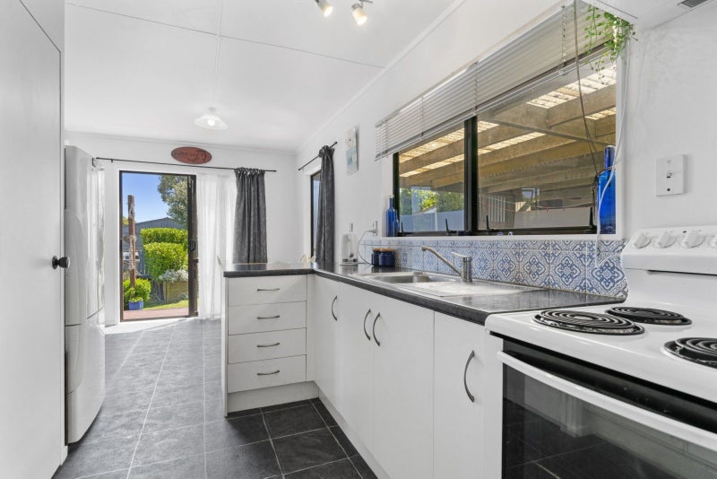 48 Spencer Avenue, Te Puke - Carousel 2