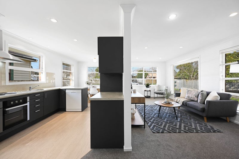 1B Frances Street, Hamilton East, Hamilton - Carousel 1