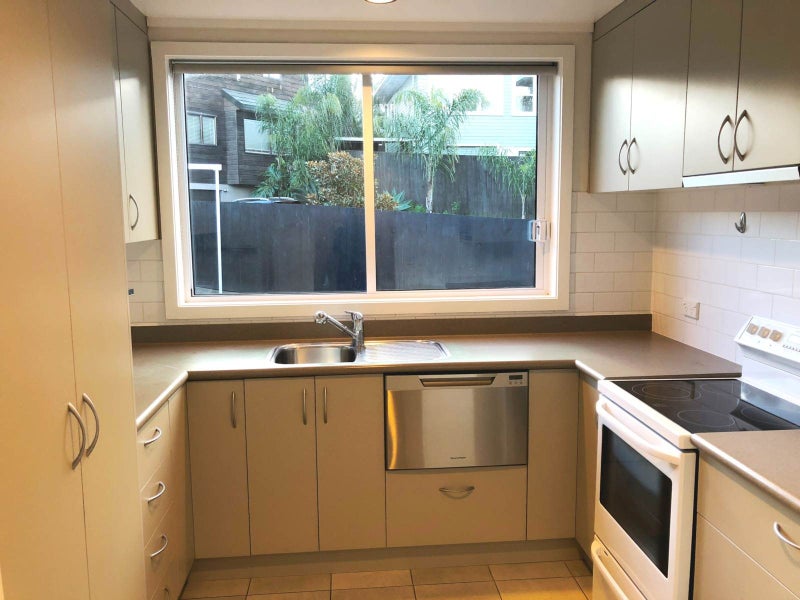 1/26 Modena Crescent, Glendowie, Auckland - Carousel 2