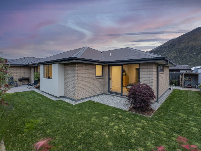 25 Cumberland Road, Lower Shotover, Queenstown - Carousel 17