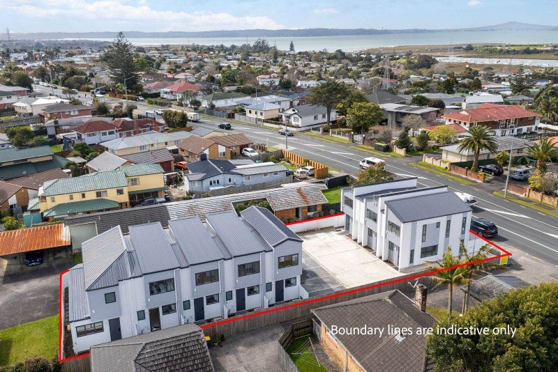 234 Te Atatu Road, Te Atatu South, Auckland - Carousel 1