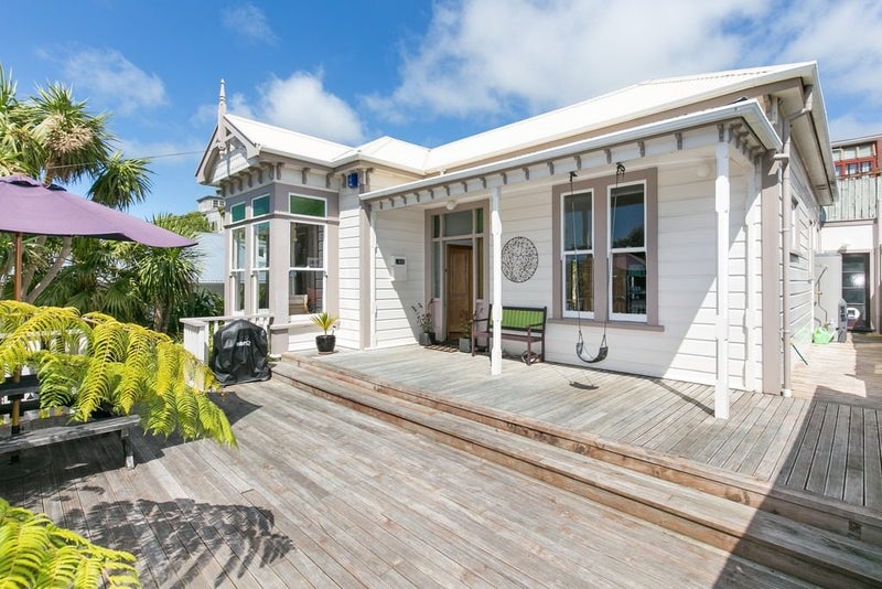 82 Rintoul Street, Newtown, Wellington - Carousel 1