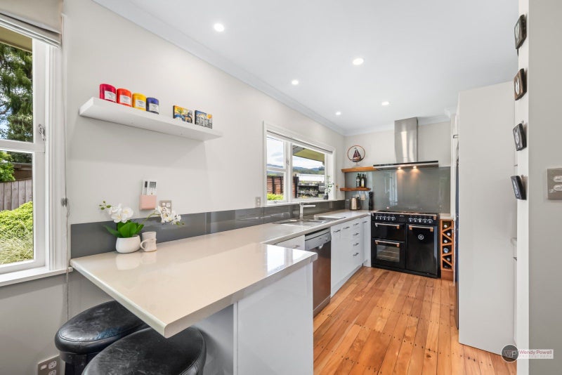 19 Benge Crescent, Clouston Park, Upper Hutt - Carousel 2