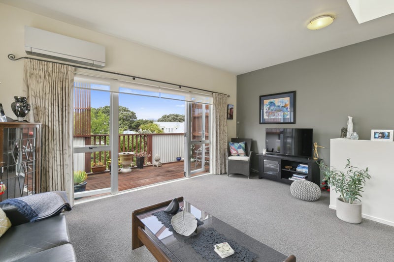 14/6 Vallance Street, Kilbirnie, Wellington - Carousel 2