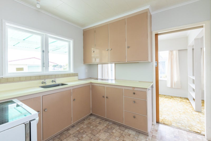 39 Morris Spence Avenue, Onekawa, Napier - Carousel 2