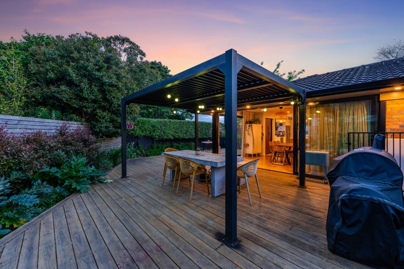 1 Earls Court, Hillpark, Auckland - Carousel 2