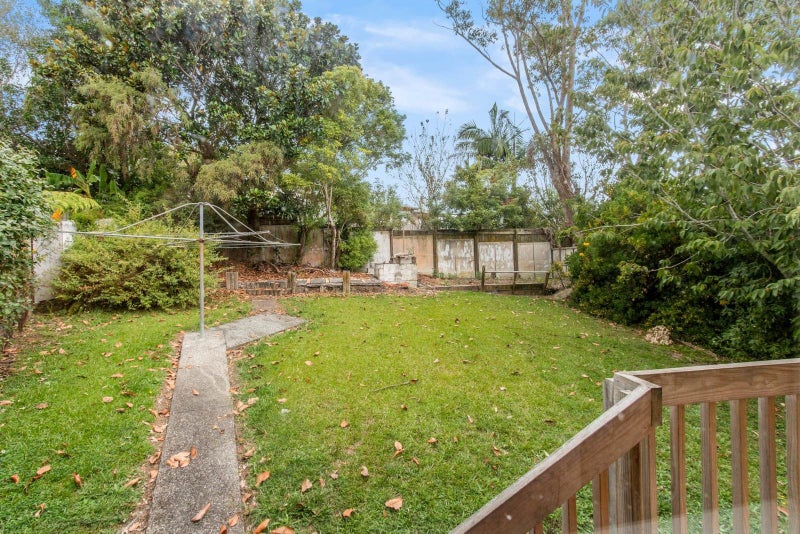 10 Camrose Place, Glenfield, Auckland - Carousel 2