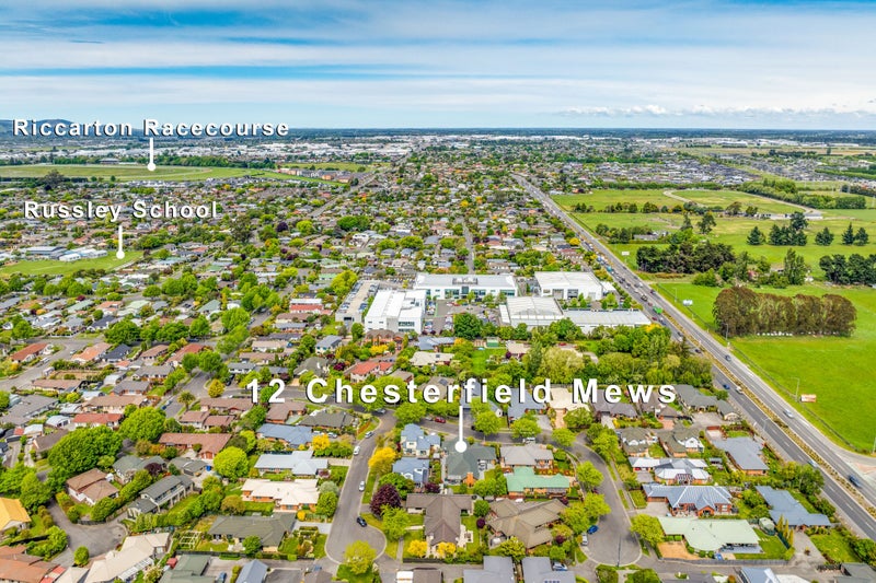 12 Chesterfield Mews, Russley, Christchurch - Carousel 31