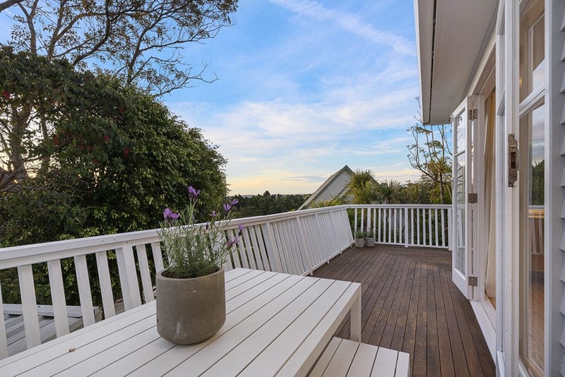 2/12 Coroglen Avenue, Birkenhead, Auckland - Carousel 2