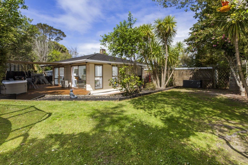 18 Flavia Close, Torbay, Auckland - Carousel 1