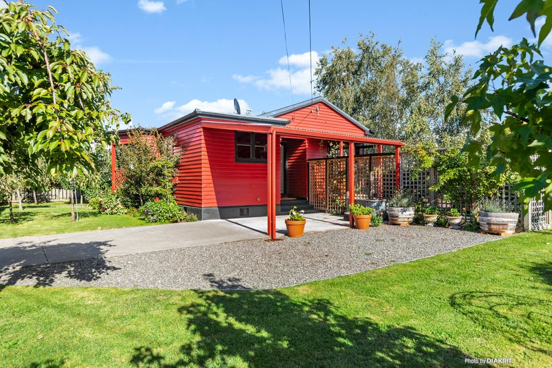 15 Ohio Street, Martinborough - Carousel 2