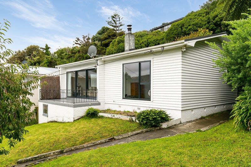 108 Pembroke Road, Wilton, Wellington - Carousel 1