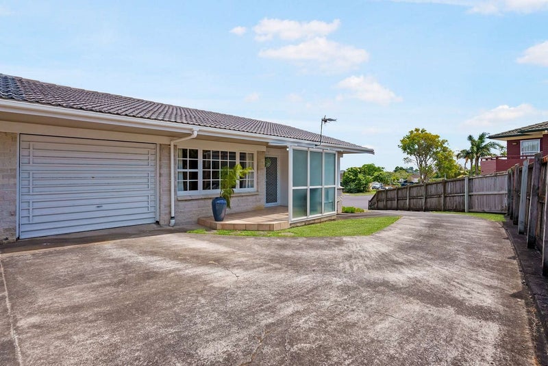 1/52 Galsworthy Place, Bucklands Beach, Auckland - Carousel 1