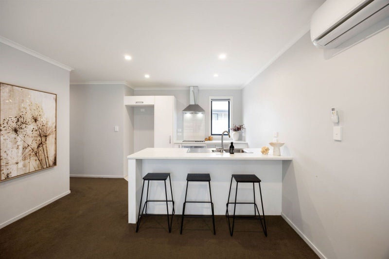 4/23 Montgomery Crescent, Bader, Hamilton - Carousel 2