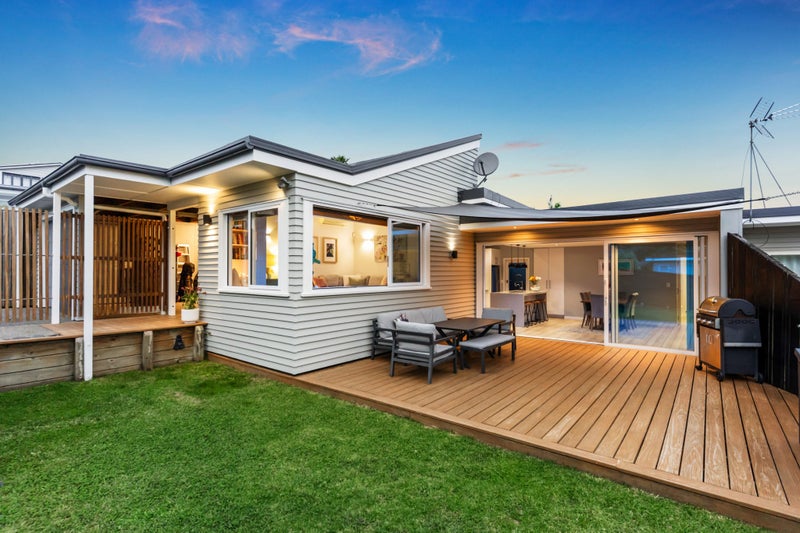 4 Hilltop Street, Remuera, Auckland - Carousel 1