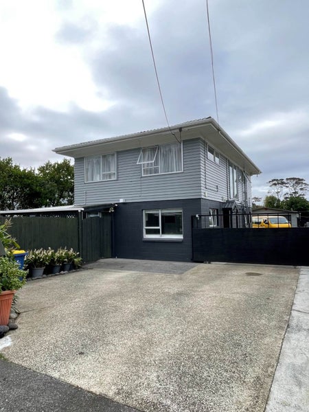 28 Birdwood Road, Swanson, Auckland - Carousel 1