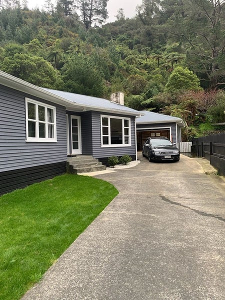 56 Sunny Grove, Wainuiomata, Lower Hutt - Carousel 1