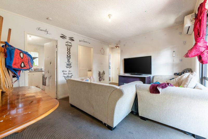 4/17 Luke Street, Otahuhu, Auckland - Carousel 2