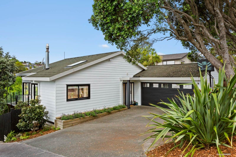 1/17 Long Bay Drive, Torbay, Auckland - Carousel 2