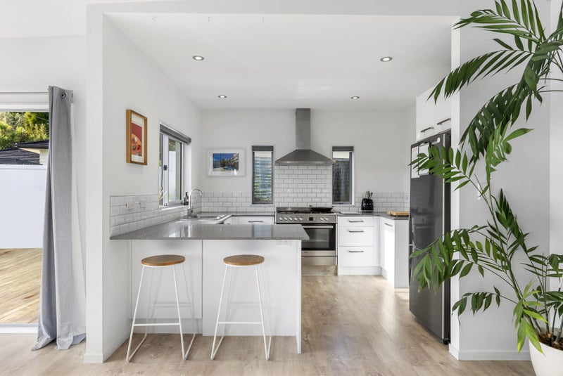 3/42 Deep Creek Road, Torbay, Auckland - Carousel 2