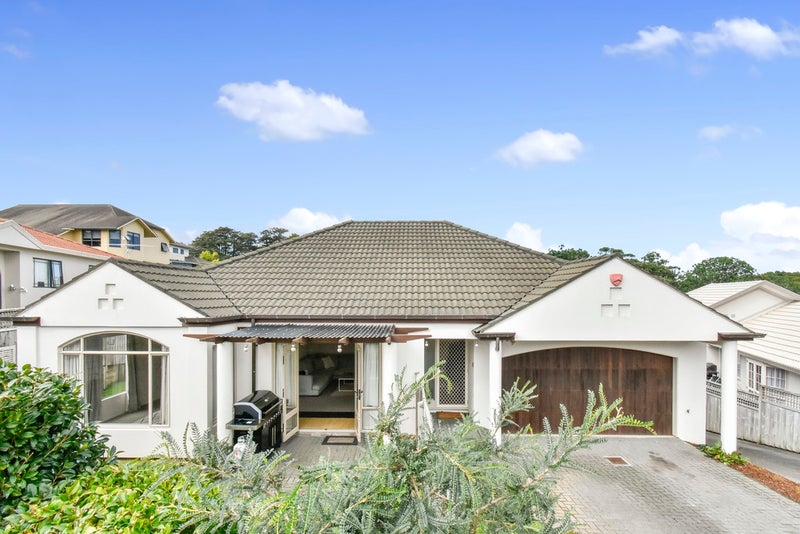1/65 Ribbonwood Crescent, Goodwood Heights, Auckland - Carousel 1