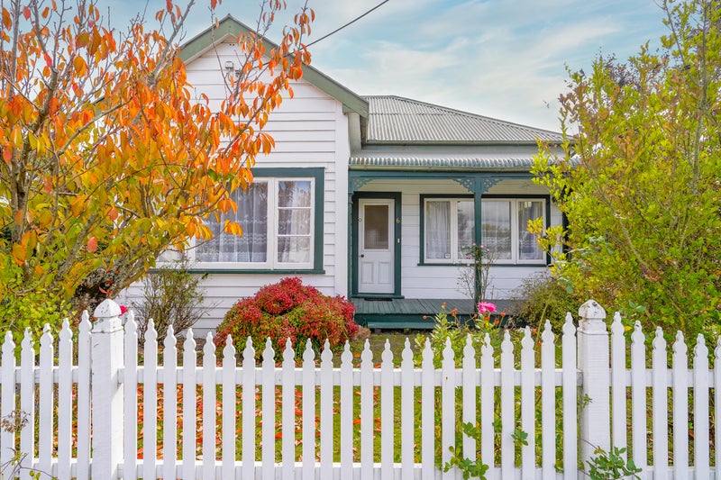 6 Makoura Road, Masterton - Carousel 1