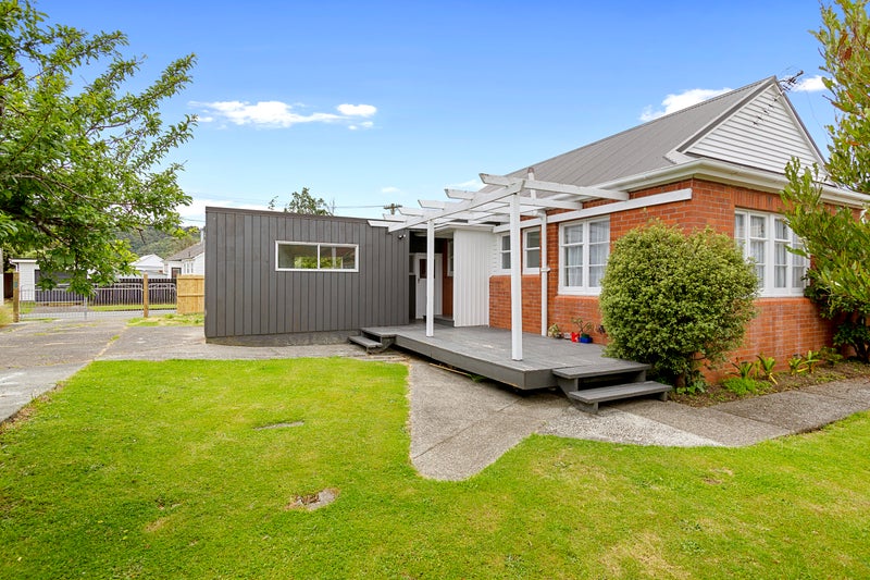 11 Pringle Street, Taita, Lower Hutt - Carousel 2