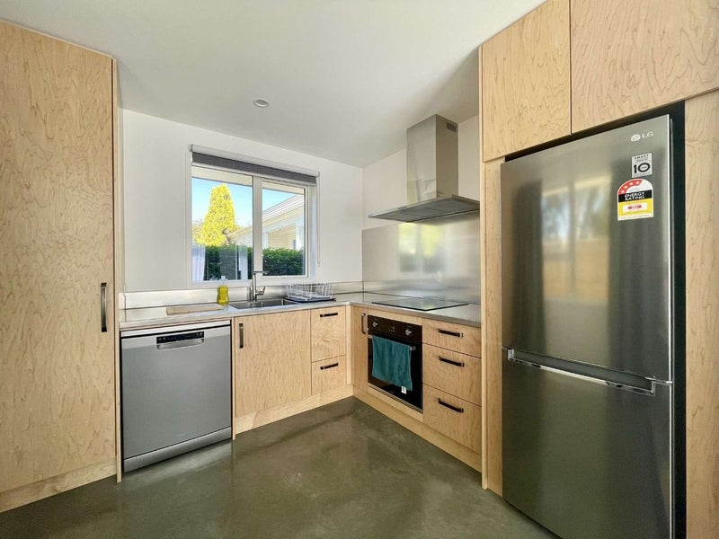 9 Cornwall Street, Brooklands, New Plymouth - Carousel 2