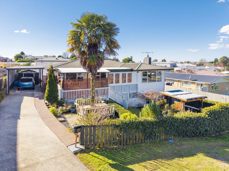 25 Robins Road, Judea, Tauranga - Carousel 2