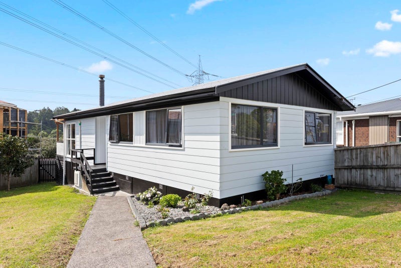246 Triangle Road, Massey, Auckland - Carousel 1