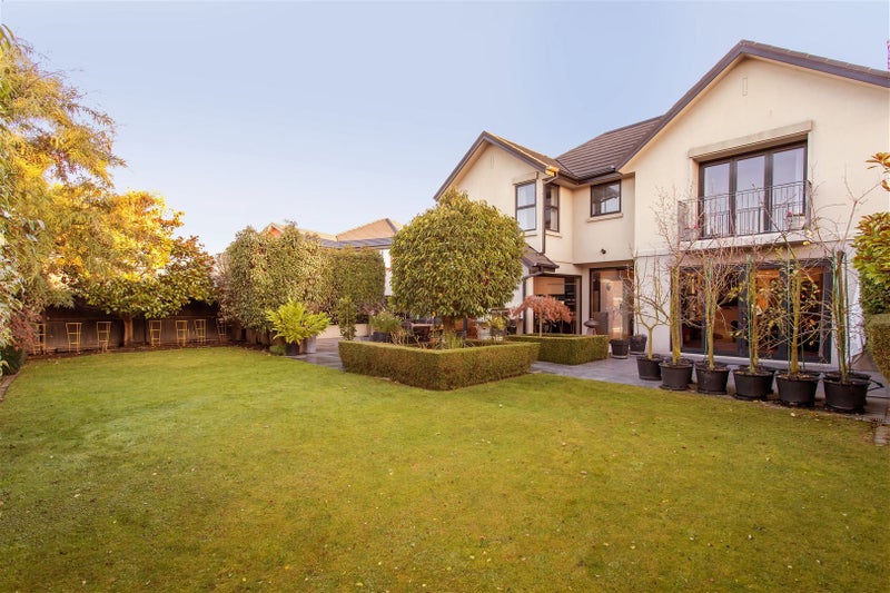 2 June Gardens, Northwood, Christchurch - Carousel 20