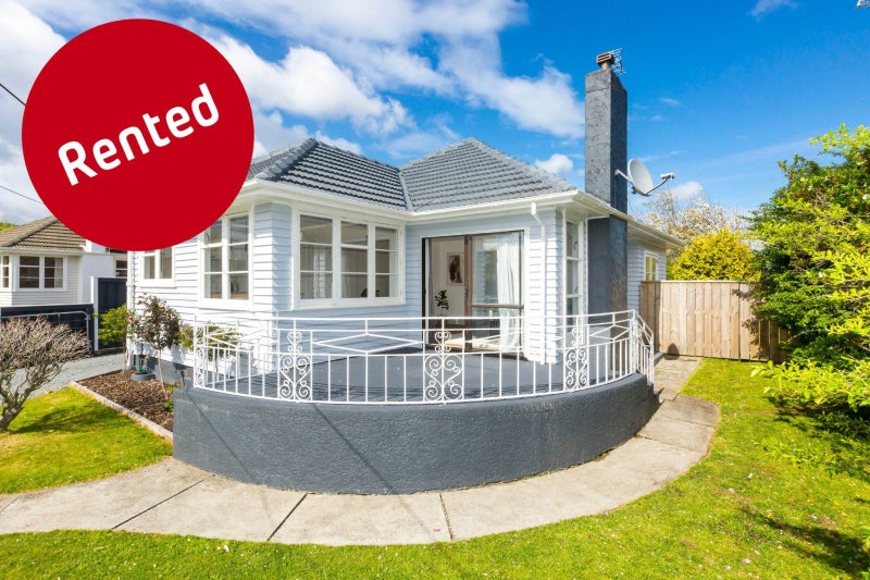 16 Thackeray Street, Trentham, Upper Hutt - Carousel 1