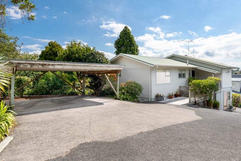 1/23 Holt Avenue, Torbay, Auckland - Carousel 1