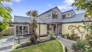 14 Chatswood Place, Bishopdale, Christchurch - Carousel 1