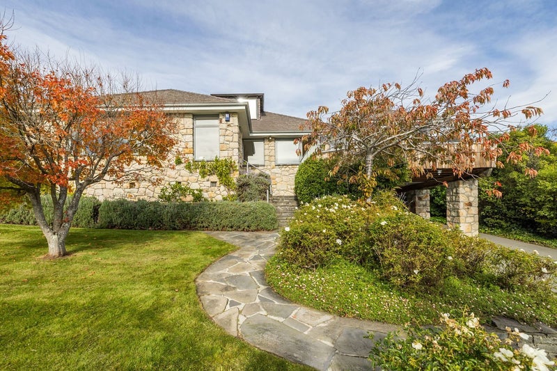 8 The Rise, Mount Pleasant, Christchurch - Carousel 2