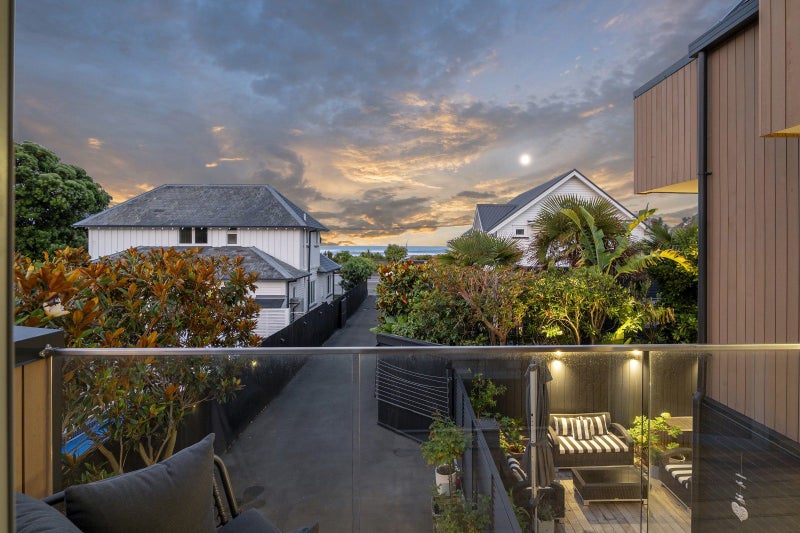 102A Esplanade, Sumner, Christchurch - Carousel 28