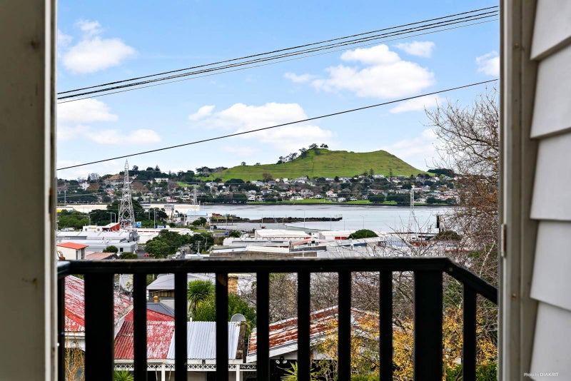 86 Arthur Street, Onehunga, Auckland - Carousel 2