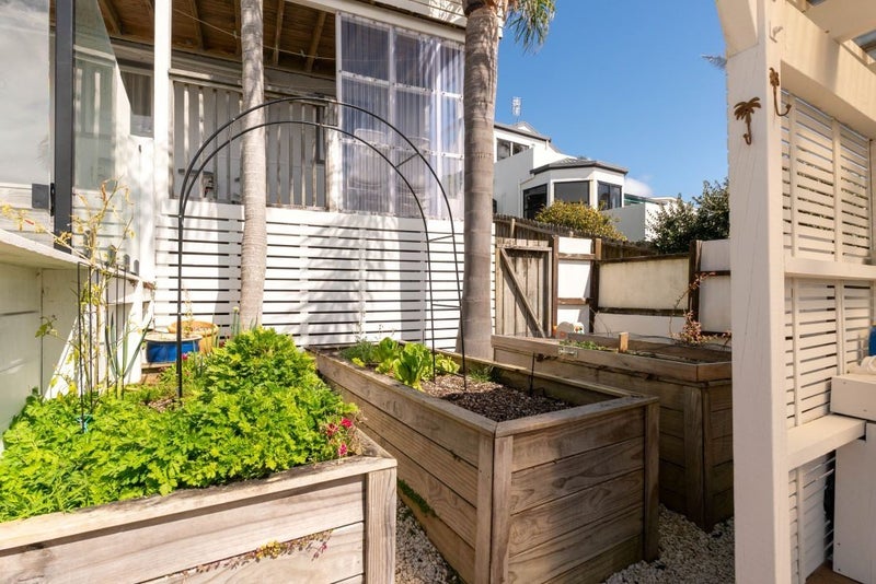 11A Mizpah Road, Waiake, Auckland - Carousel 18