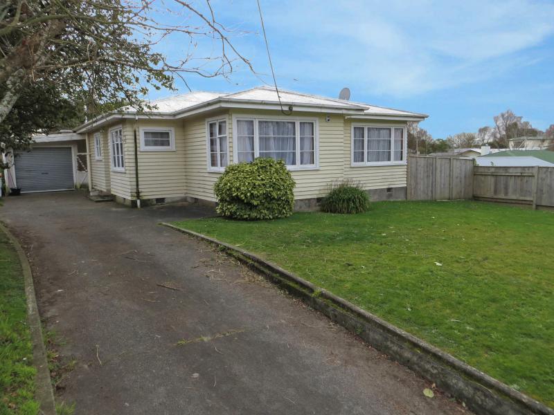 71 Slacks Road, Awapuni, Palmerston North - Carousel 1
