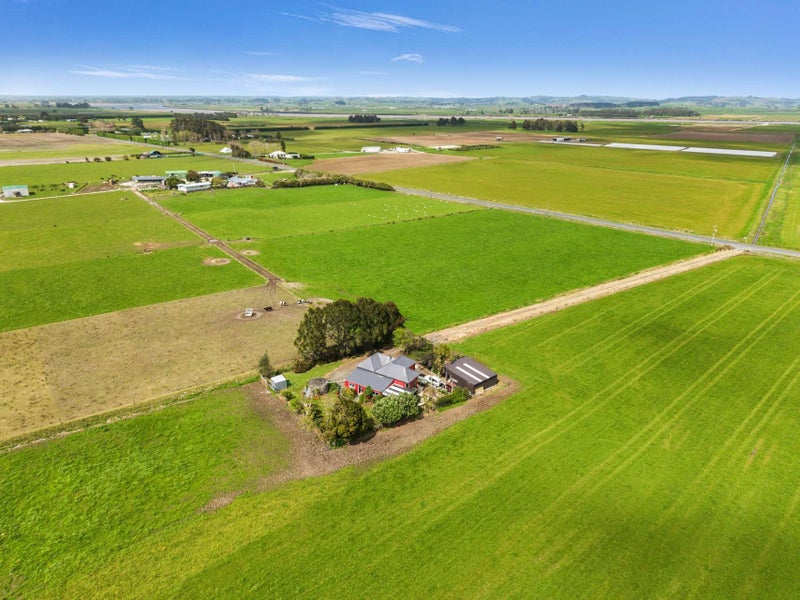 6560 State Highway 12, Turiwiri - Carousel 28