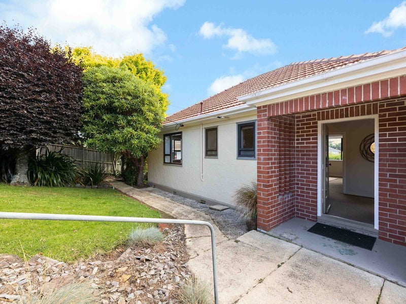 41 Mayfield Avenue, Wakari, Dunedin - Carousel 2