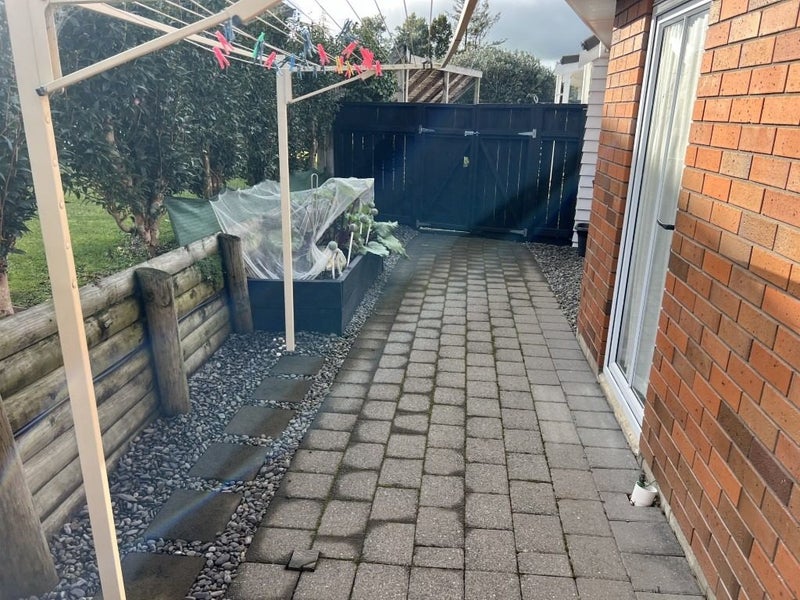 2 Dunsford Mews, Hamilton Central, Hamilton - Carousel 11