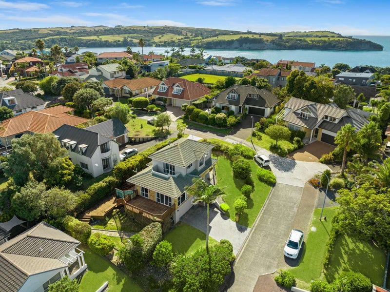 37 Serene Place, Gulf Harbour, Whangaparaoa - Carousel 2