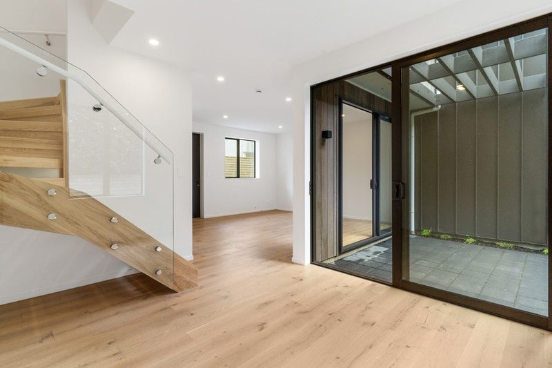 13/37 St Vincent Avenue, Remuera, Auckland - Carousel 2