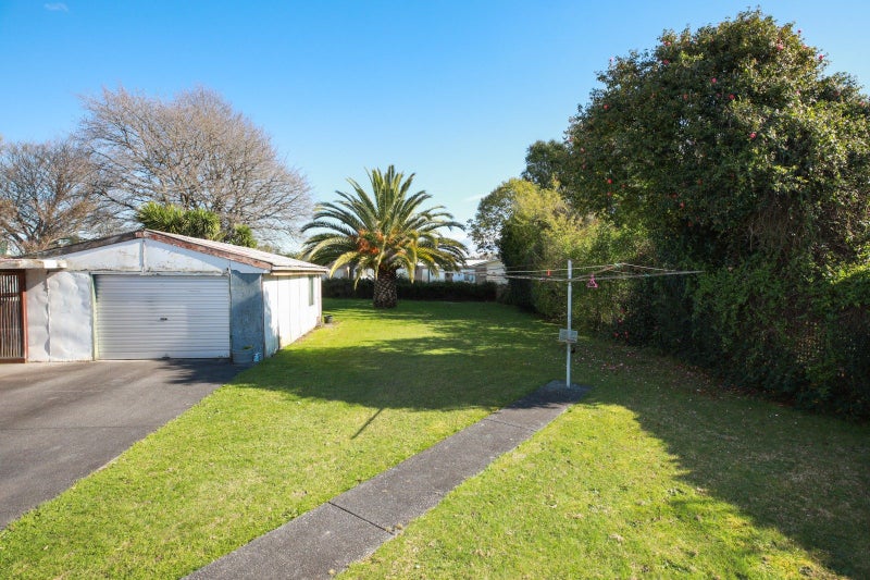 8 Dermont Street, Bader, Hamilton - Carousel 2