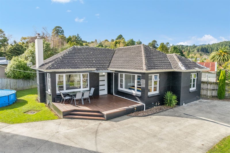 1 Moeraki Road, Maoribank, Upper Hutt - Carousel 1