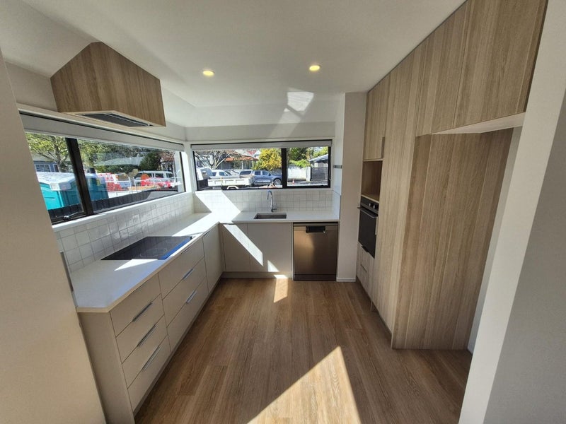 1/49 Aylmer Street, Somerfield, Christchurch - Carousel 2