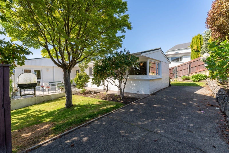 16 Leven Street, Roslyn, Dunedin - Carousel 2
